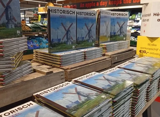 Delhaize Geel lanceert spaaractie rond geschiedenis van de stad