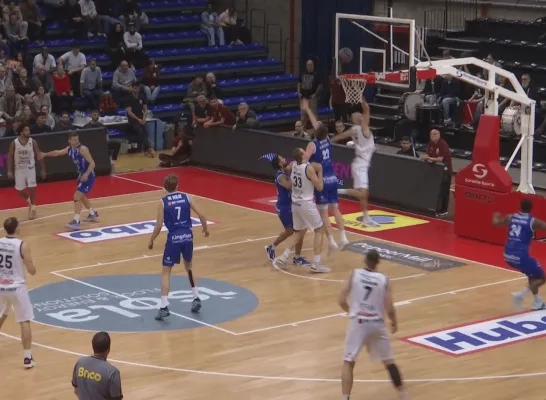 Limburg United - Kangoeroes Mechelen bakset