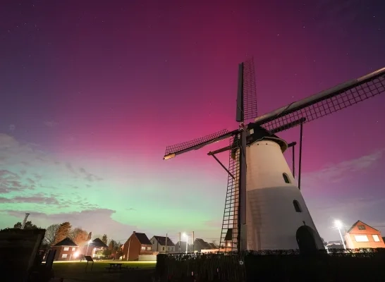 Prachtig noorderlicht boven onze regio door hevige zonnestorm