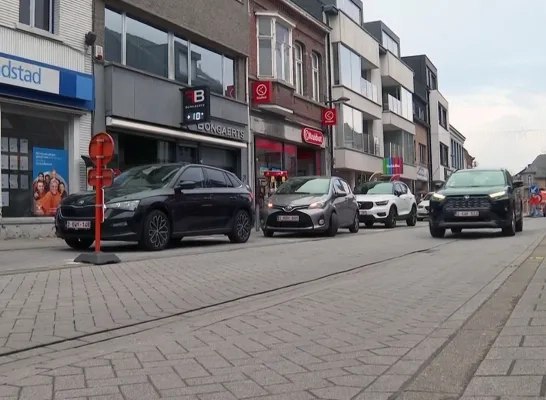 Boomstraat winkelstraat Bornem nutswerken