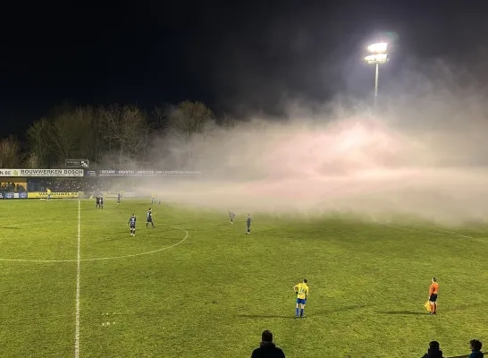 Wedstrijd tussen De Kempen en Geel even stilgelegd door rookontwikkeling