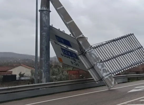schade stormweer Portugal storm Kristin Leonardo