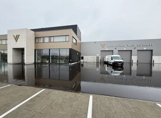 Van Lommel Keukens Geel nieuwe fabriek