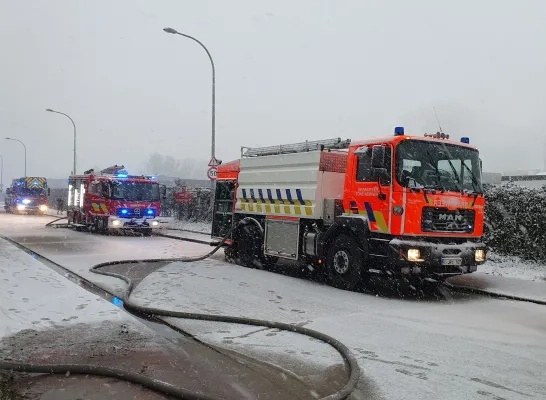 Containerbrand op industrieterrein van Hulshout