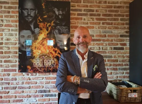 Cook opent in historische hoeve in Olen