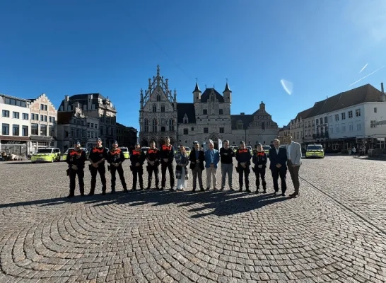 voorstelling wagens politie Rivierenland