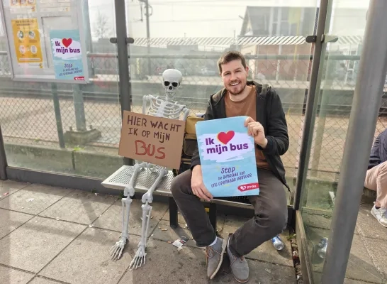 bus station Heist-op-den-Berg actie PVDA