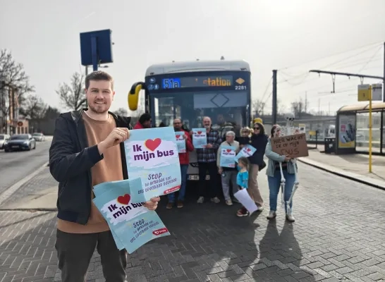 bus station Heist-op-den-Berg actie PVDA