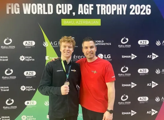 Kilan Van der Aa met zijn zilveren medaille op de World Cup in Baku