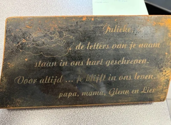 Grafsteentje gevonden in de Nete