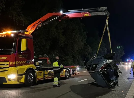 Ongeval met drie voertuigen E313 Oevel