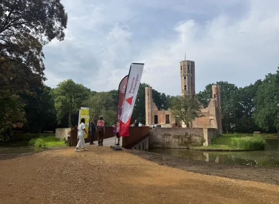 Kasteelruïne Ter Elst Duffel weer open