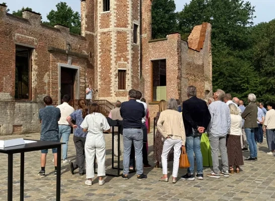 Kasteelruïne Ter Elst Duffel weer open