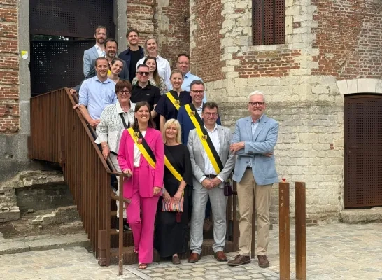 Kasteelruïne Ter Elst Duffel weer open