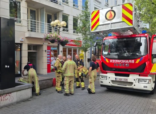 Gasthuisstraat Turnhout afgesloten wegens brandje dakterras