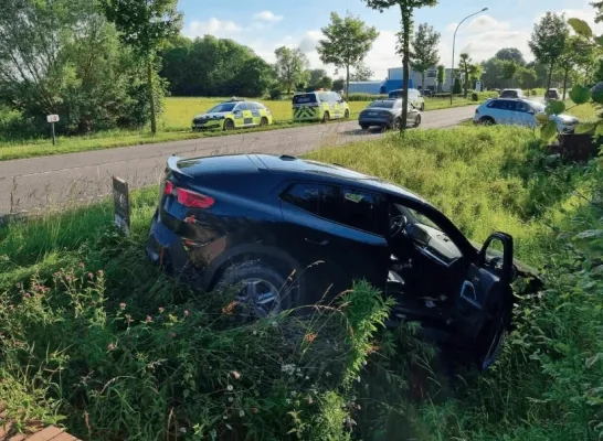 auto in de gracht Liezele 