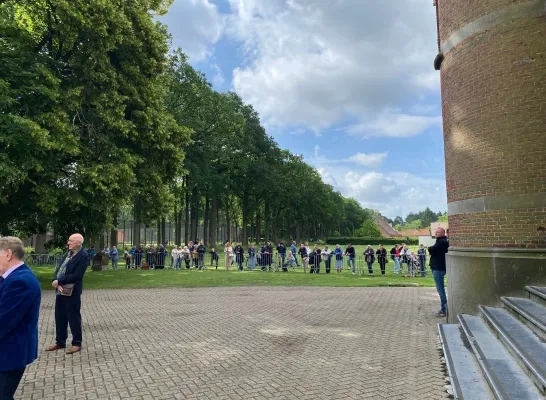 lange rij begrafenis Margriet