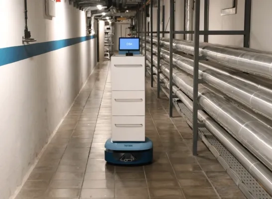 Zelfrijdende transportrobot in ziekenhuis Geel