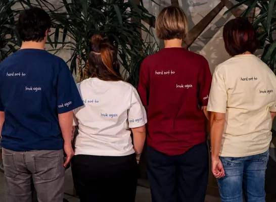 Stare t-shirt inclusie mensen met beperking