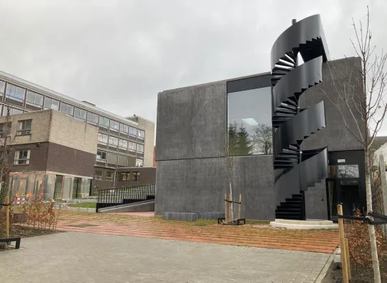 De academie van Heist-op-den-Berg De academie van Heist-op-den-Berg
