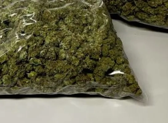 1 kilo cannabis Olen politie Neteland