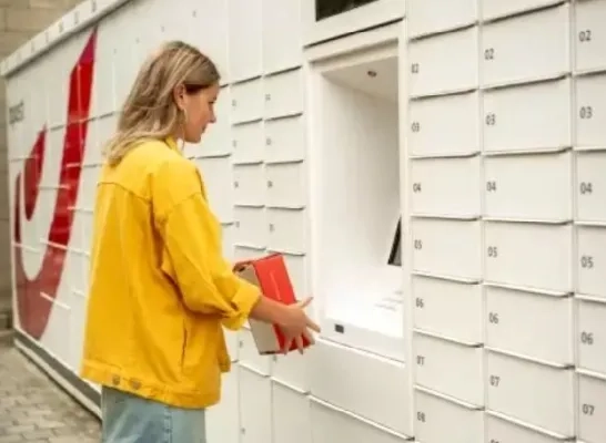 pakjesautomaat algemeen.jpg Pakjesautomaten komen vooral van pas wanneer het kantoor van bpost gesloten is
