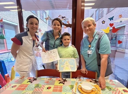 dienblad ziekenhuis ontwerp mille - foto az turnhout.jpg Dienblad kinderafdeling AZ Turnhout ontwerp van Mille