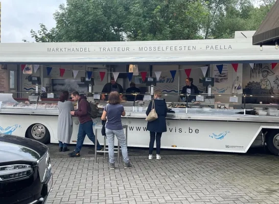 maatjesseizoen bij Luc Vis is begonnen