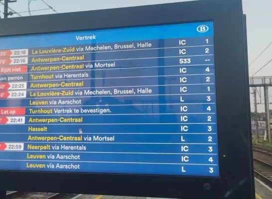 trein vertraging trein vertraging