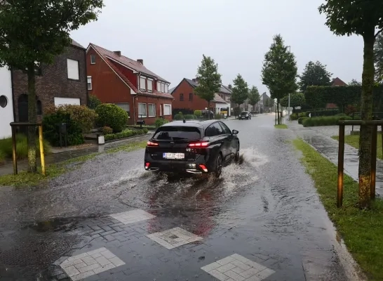 wateroverlast Neerstraat Oud-Turnhout wateroverlast Neerstraat Oud-Turnhout