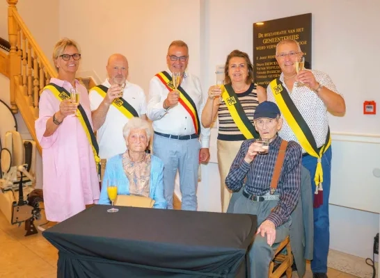 albasten huwelijk 75 jaar getrouwd in Berlaar albasten huwelijk 75 jaar getrouwd in Berlaar