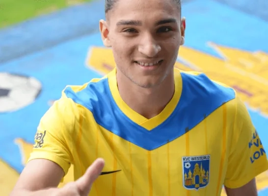 Emir Ortakaya Westerlo verdediger Fenerbahce Emir Ortakaya Westerlo verdediger Fenerbahce