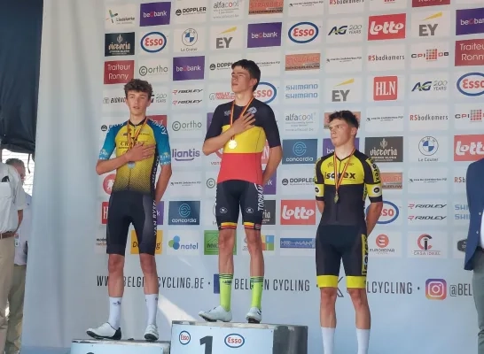 Jinze Joris Belgisch Kampioen Nieuwelingen U17 Blaasveld Willebroek wielrennen 2024 Jinze Joris Belgisch Kampioen Nieuwelingen U17 Blaasveld Willebroek wielrennen 2024