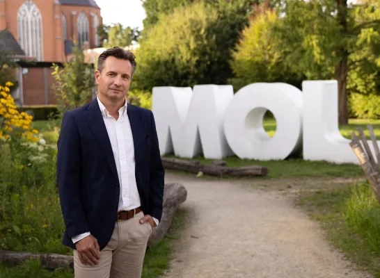 Stef De Keyser Vlaams Belang Mol gemeenteraadsverkiezingen oktober Stef De Keyser Vlaams Belang Mol gemeenteraadsverkiezingen oktober