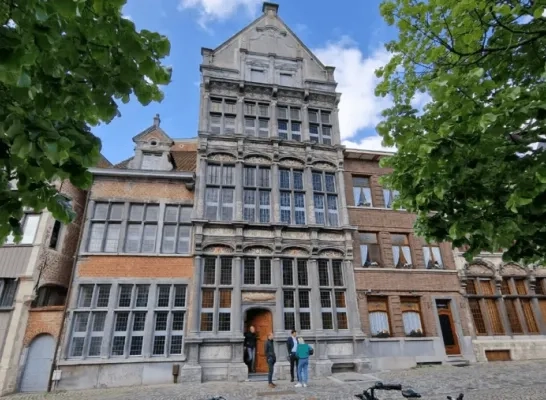 Hannah Arendt Instituut in De Zalm Hannah Arendt Instituut in De Zalm
