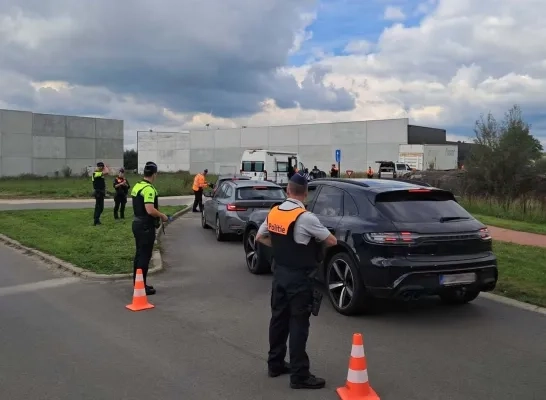 Gezamenlijke actie politieschool Pivo en politiezone Rivierenland Gezamenlijke actie politieschool Pivo en politiezone Rivierenland