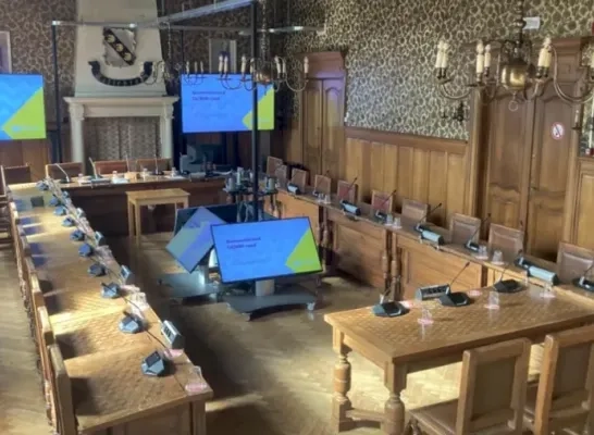 raadzaal raadszaal gemeenteraad raadzaal raadszaal gemeenteraad