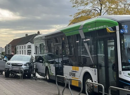Ongeval met bus De Lijn Koningshooikt Ongeval met bus De Lijn Koningshooikt