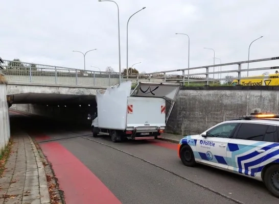 tunnel Zemst Mechelen bestelwagen camionette tunnel Zemst Mechelen bestelwagen camionette