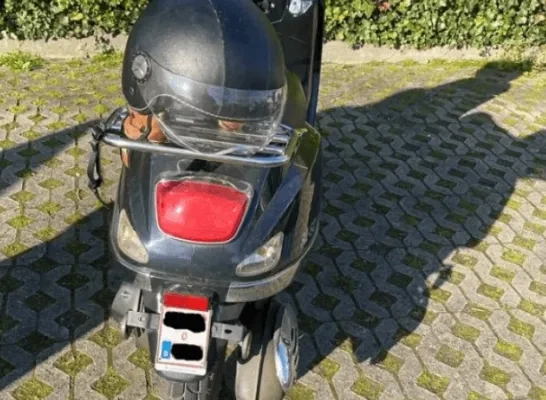 archief opgedreven bromfietser archief opgedreven bromfietser
