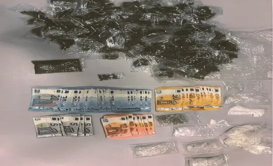 drugsvangst minderjarige drugsdealer politie bodukap