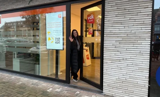 Nina Derwael VDK Bank De Kempen eerste filiaal