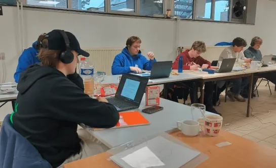 Studerende jongeren in Duffel