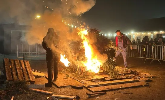 Kerstboomverbranding in Kessel