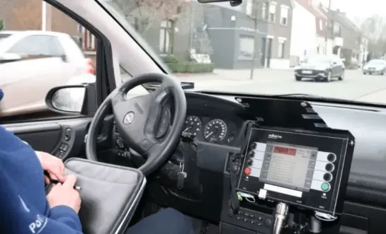 Snelheidscontrole controle snelheid politie Rivierenland