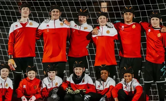 keepershelm KV Mechelen doelmannen bescherming