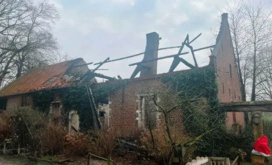 zware brand hoeve rijmenam