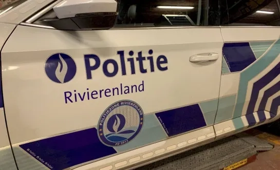 inbraak politie Rivierenland Mechelen Willebroek werfcontainer gereedschap huis sporttas geld horloge
