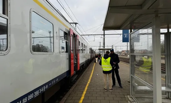 Jong N-VA actie treinstaking