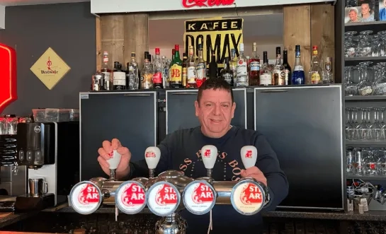 uitbater cafe de max